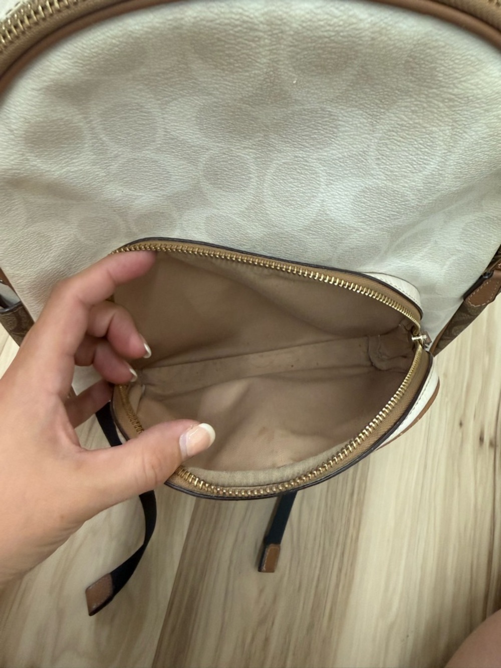 Coach Mini Backpack Cream - Picture 5 of 15